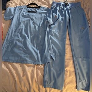 Size small ceil blue scrub set